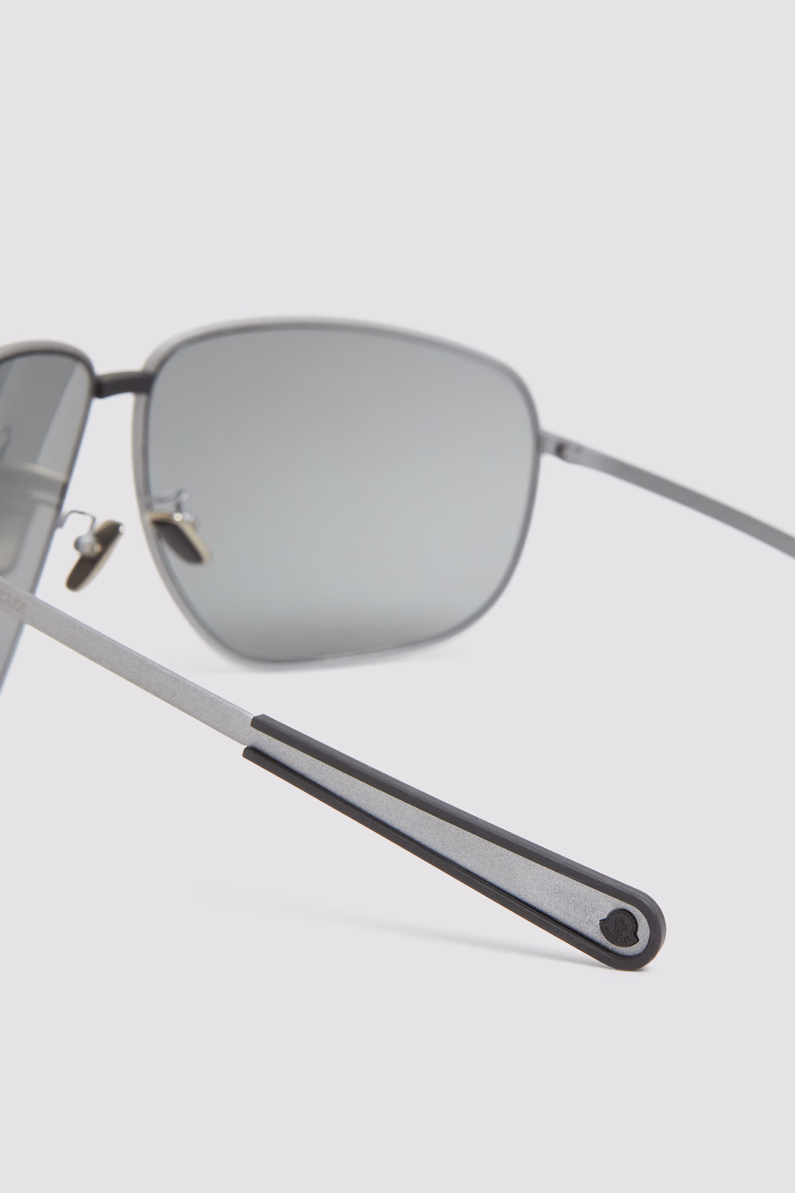 Atlas Pilot Sunglasses MATTE FROZEN Moncler 6